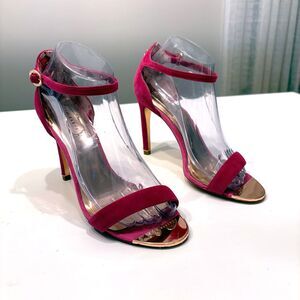 Ted Baker Mirobel Purple Suede‎ Cut Out Detail Strap Sandals US Size 8.5